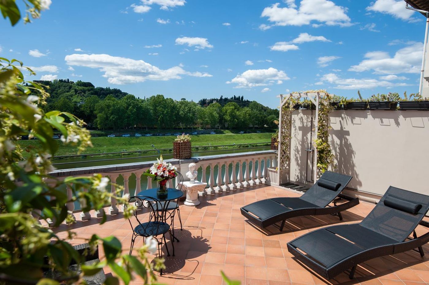 Hotel-Lungarno-Vespucci-50-General-view-40
