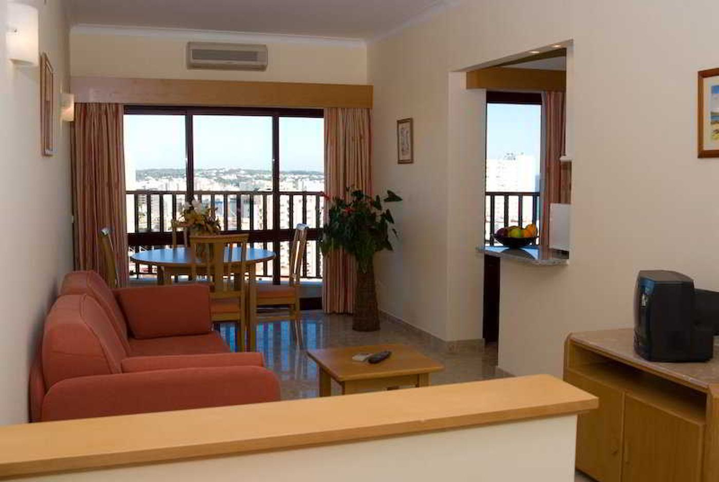 Clube-Praia-Mar-Room-13