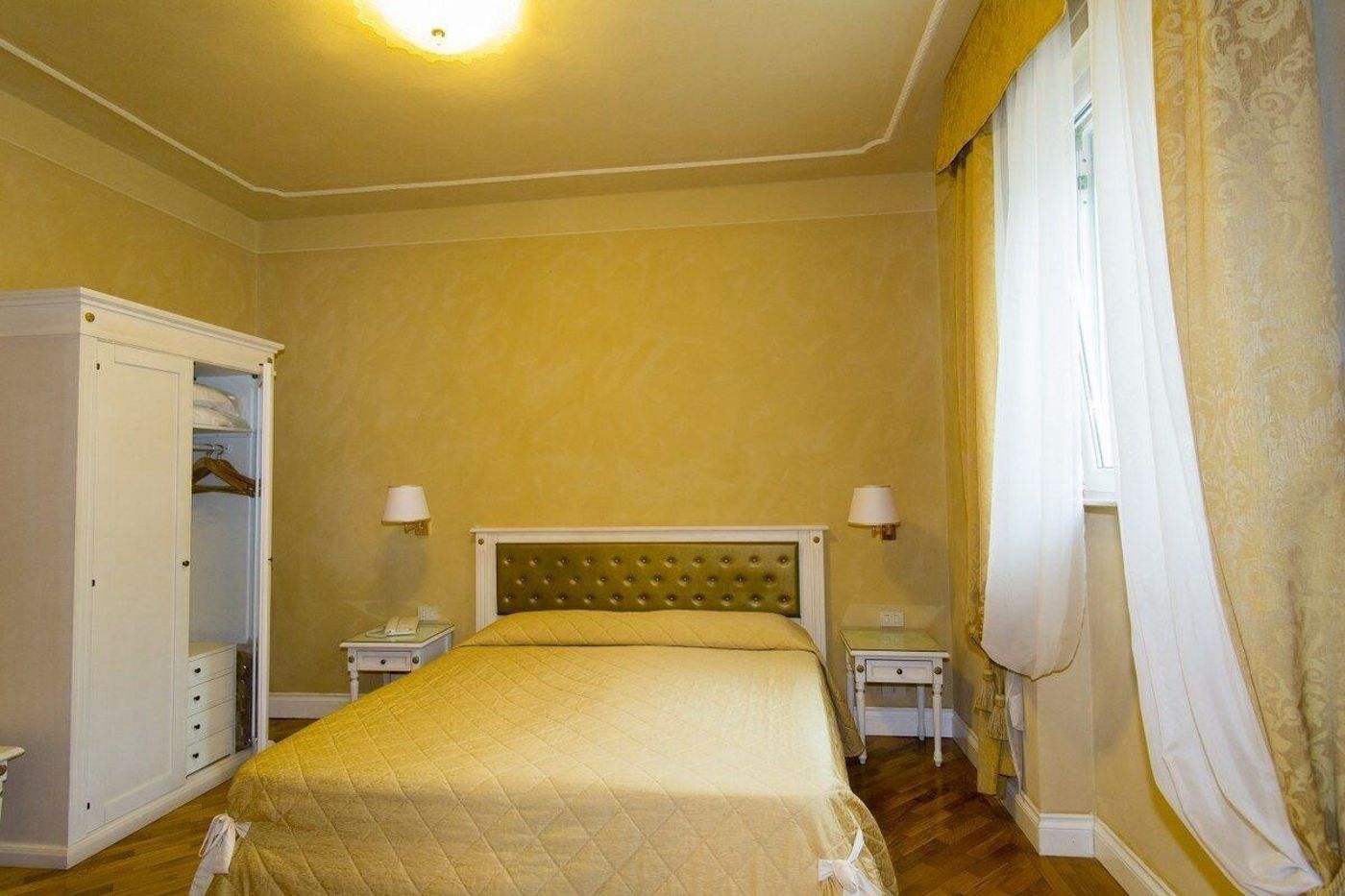 Hotel-Gennarino-Room-29