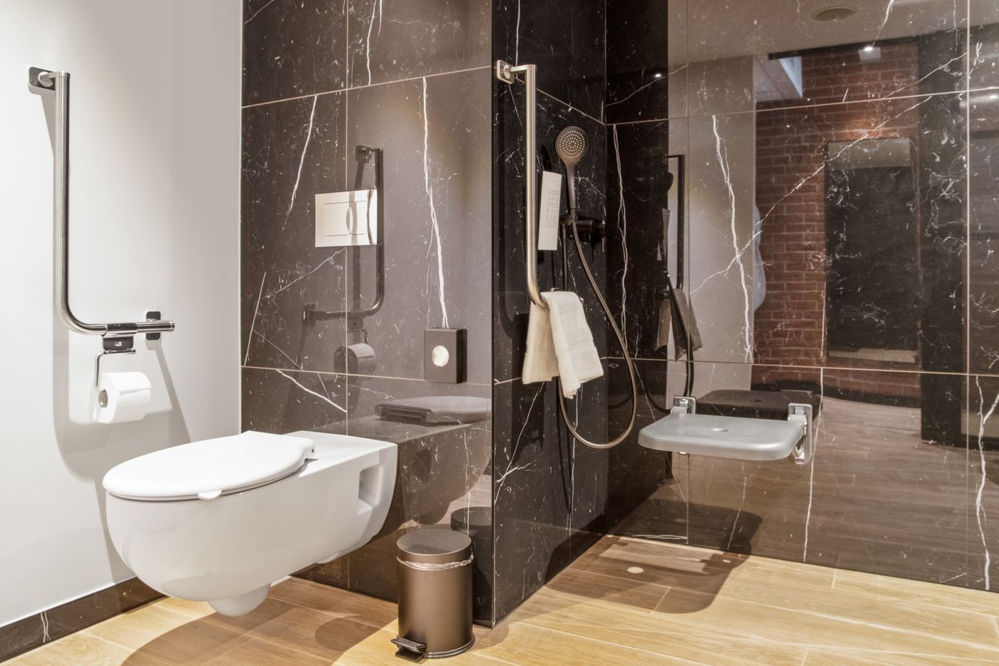 Golden-Tulip-Warsaw-Center-Room-47