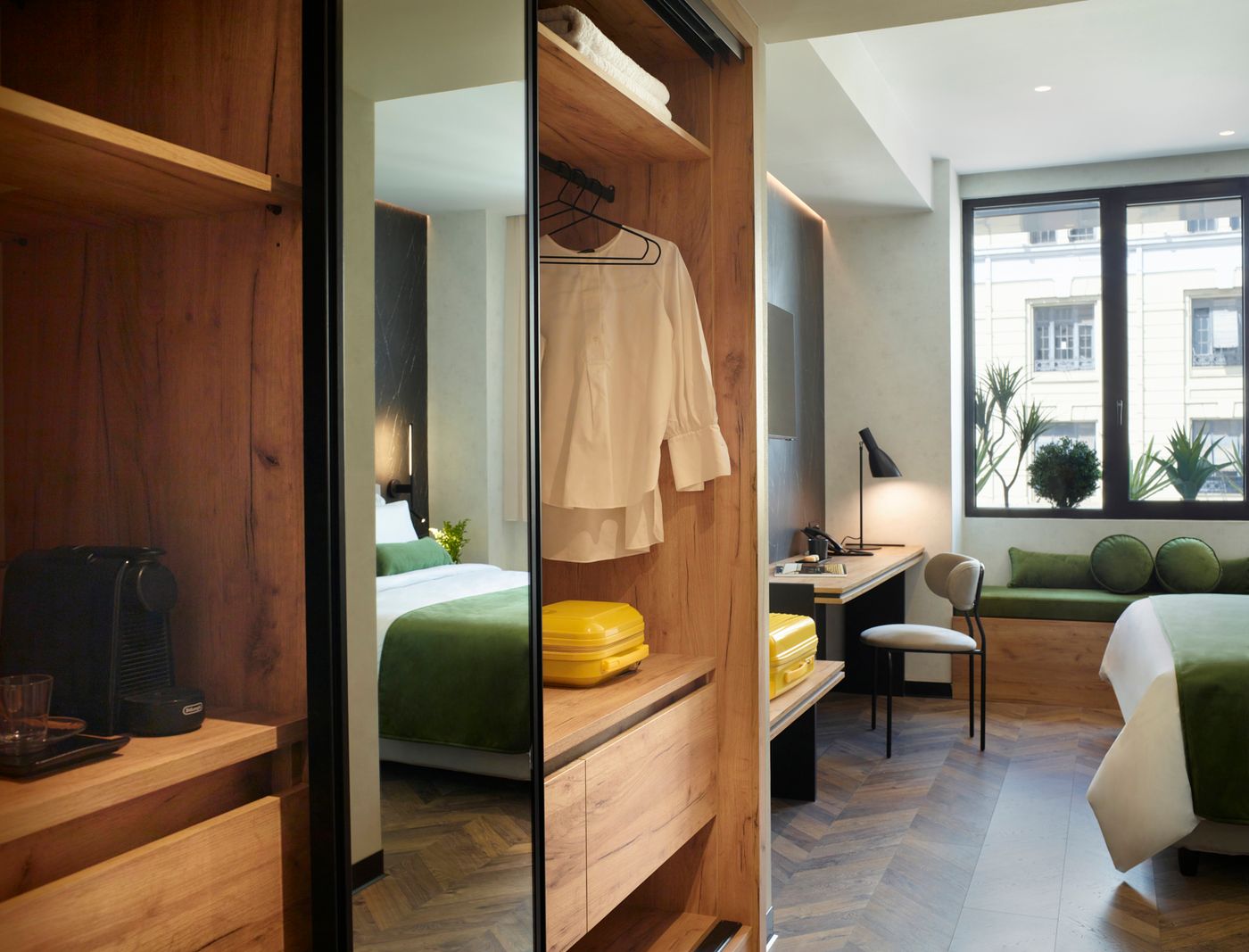 The-Port-Square-Hotel-Room-37