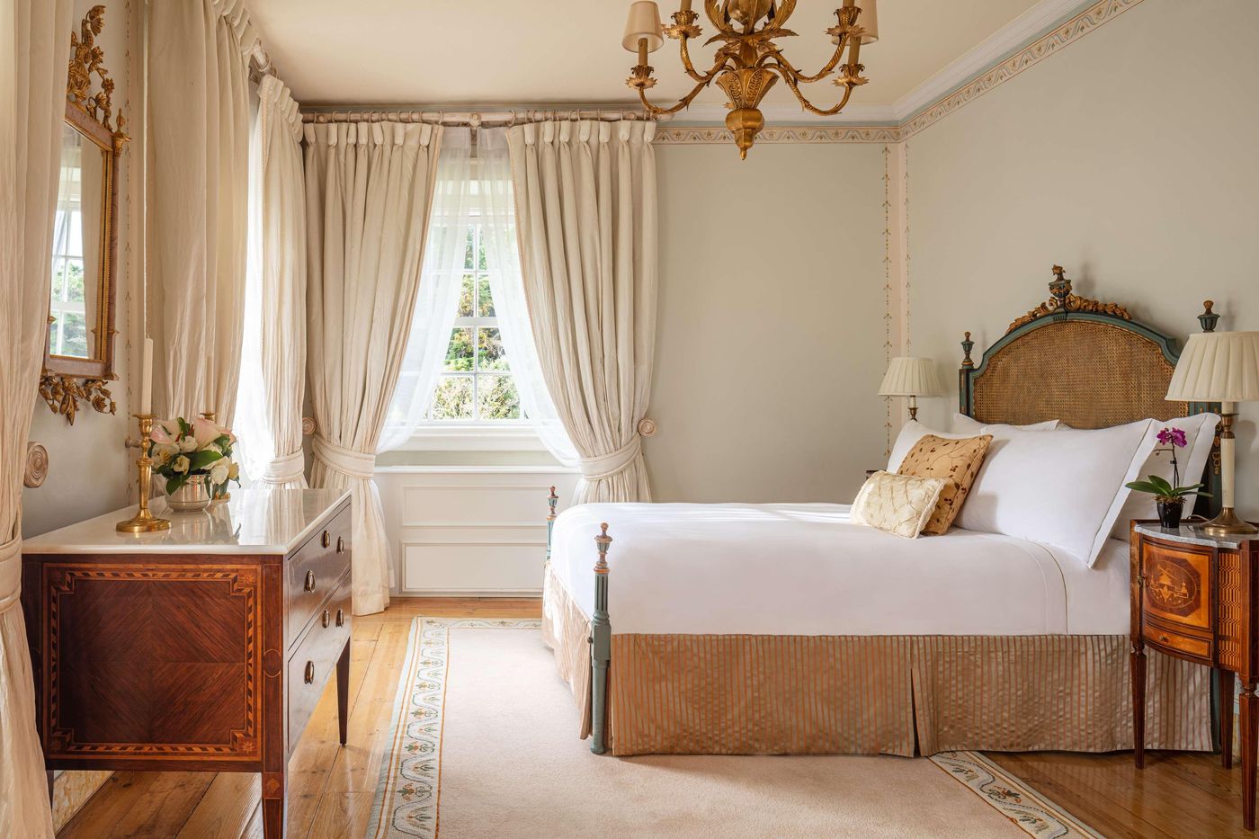 Tivoli-Palacio-de-Seteais-Room-5