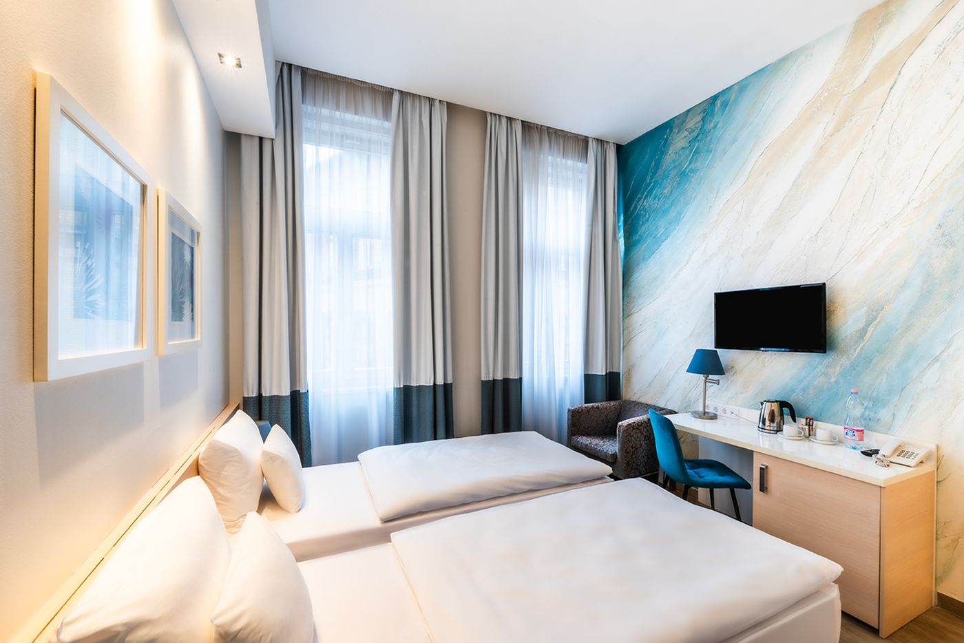 Atrium-Fashion-Hotel-Room-34