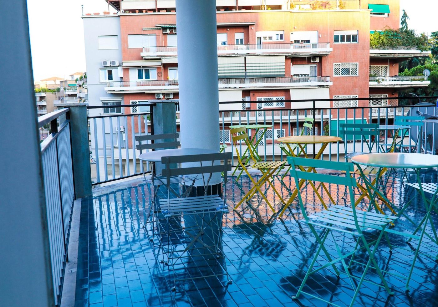 O-Effe--Global-Suites-at-Vatican-General-view-5