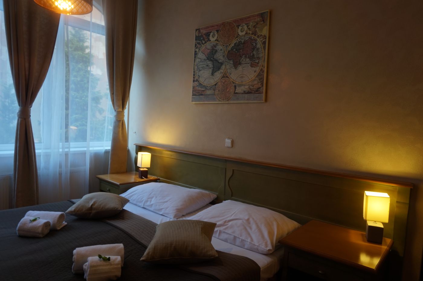 Augustus-et-Otto-Room-20