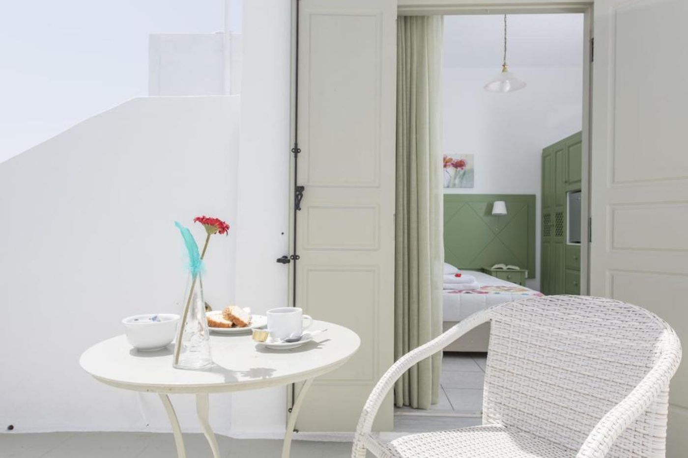 Nissos-Thira-Room-31