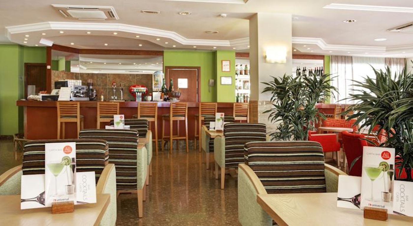 Universal Perla De S'Illot