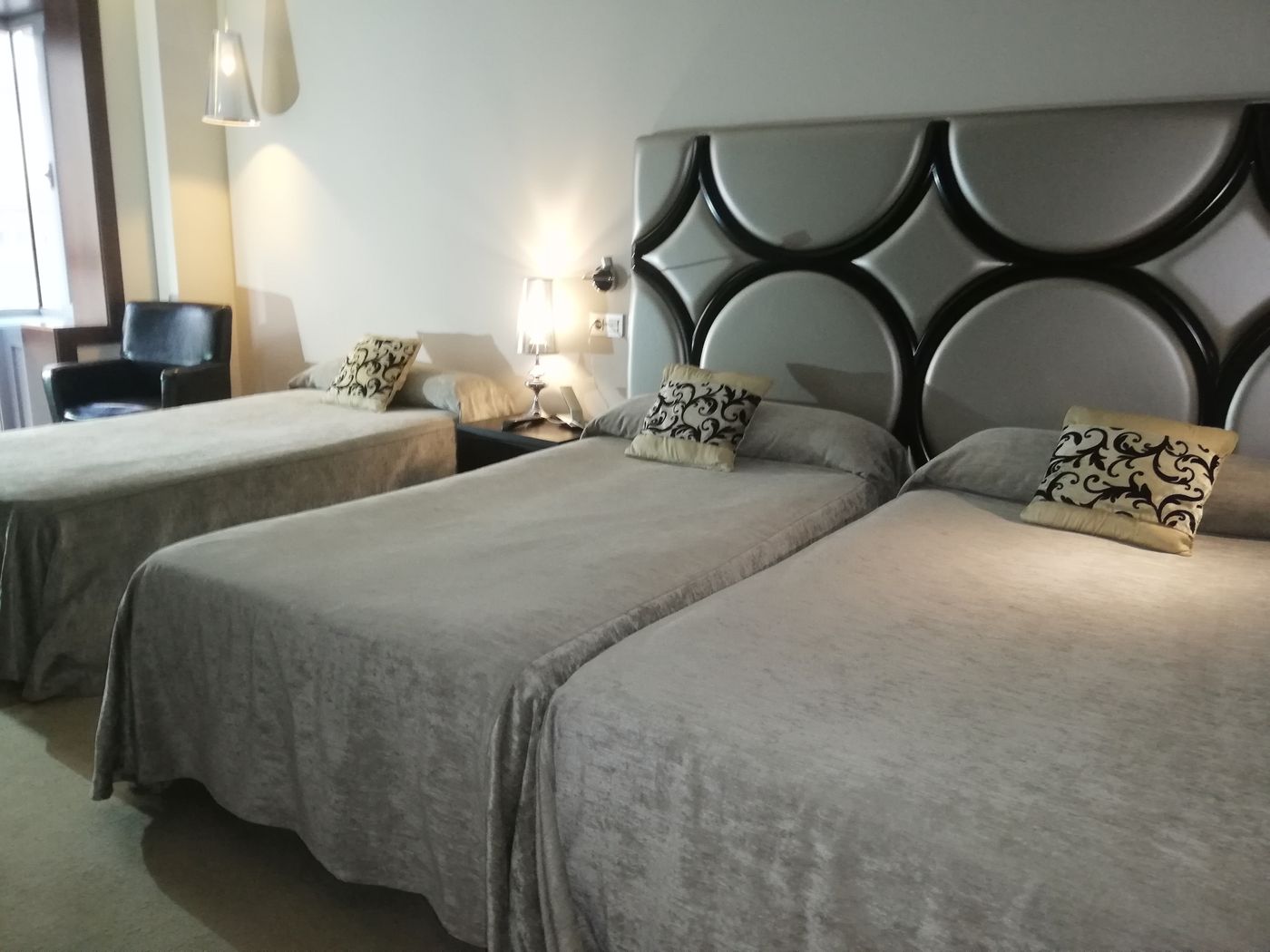 Silken Axis Vigo-Spain-VIGO-Room-9