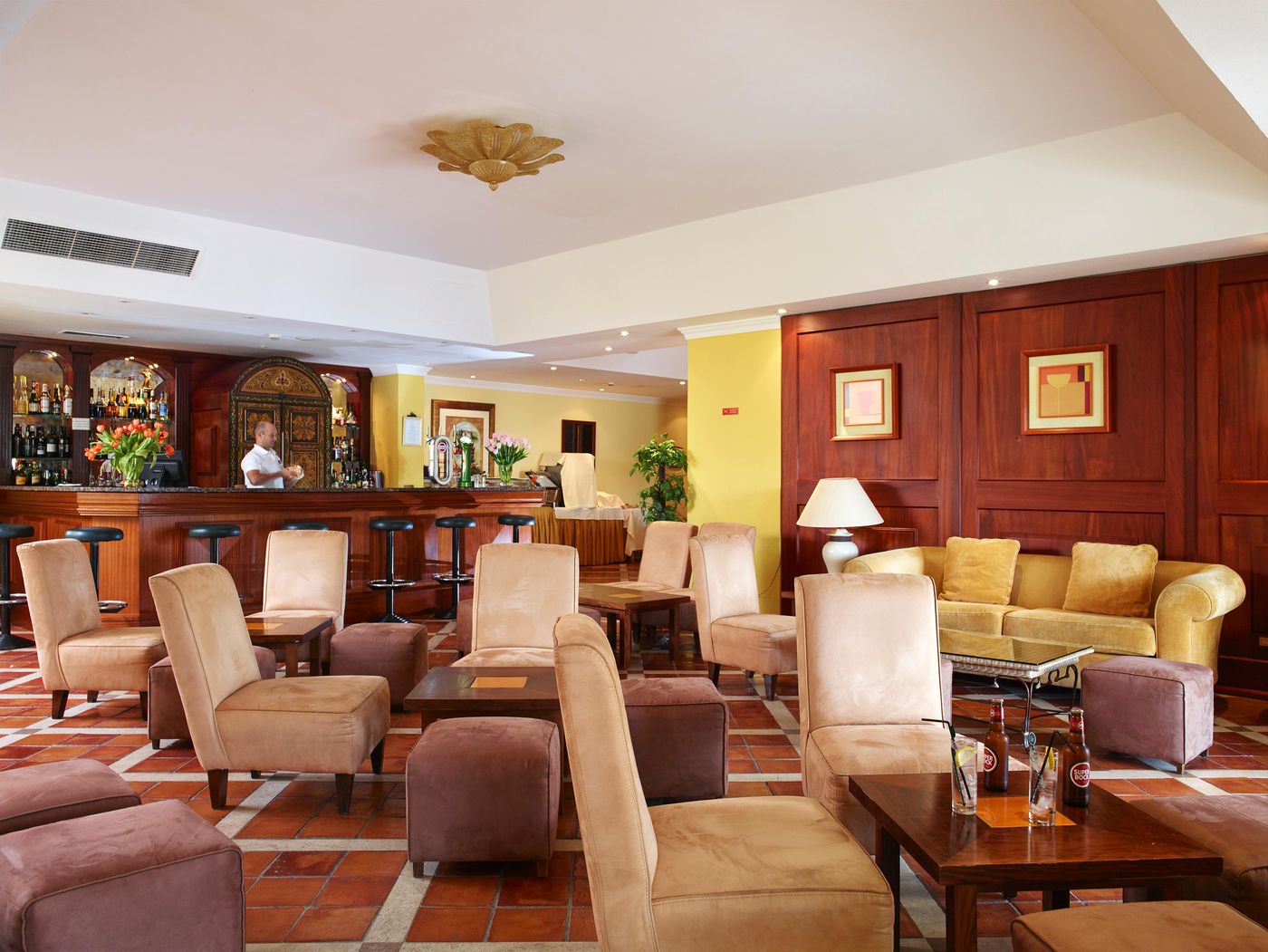 Formosa-Park-Apartment-Hotel-Bar-18