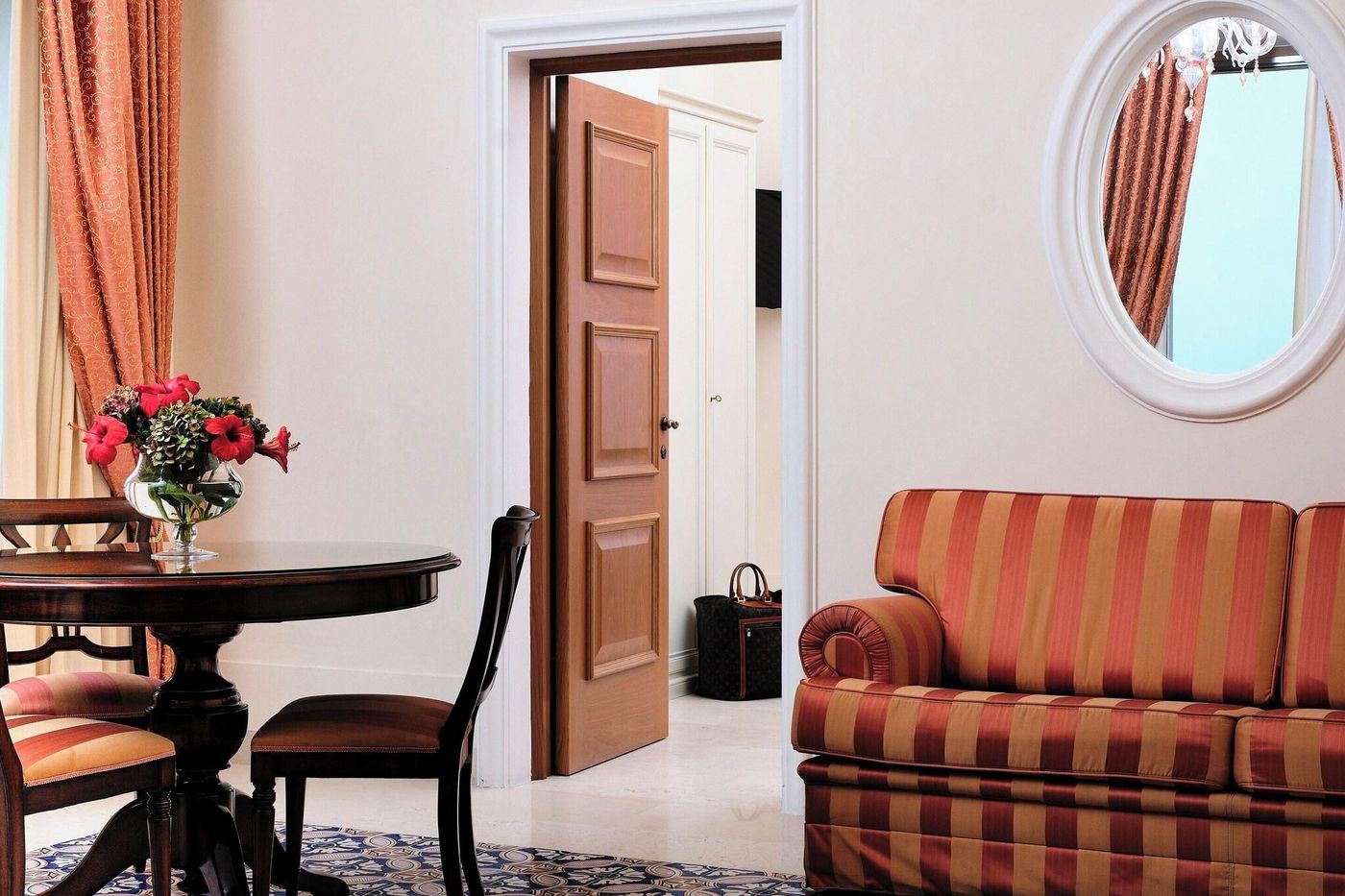 Grand-Hotel-Angiolieri-Lobby-25