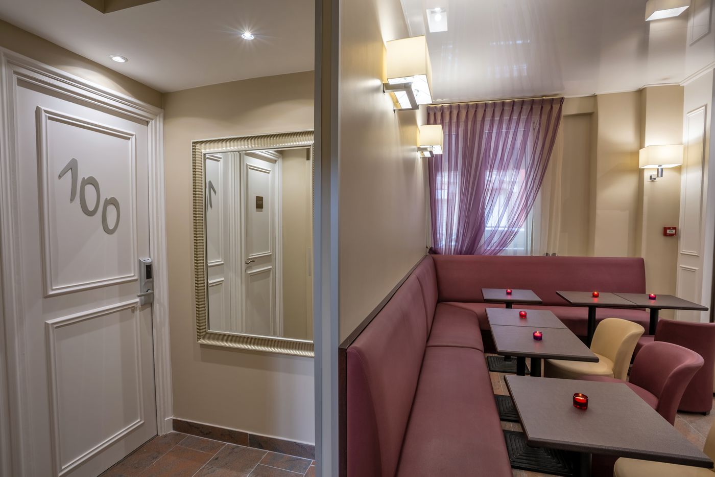 Hotel-Vivaldi-Lobby-8