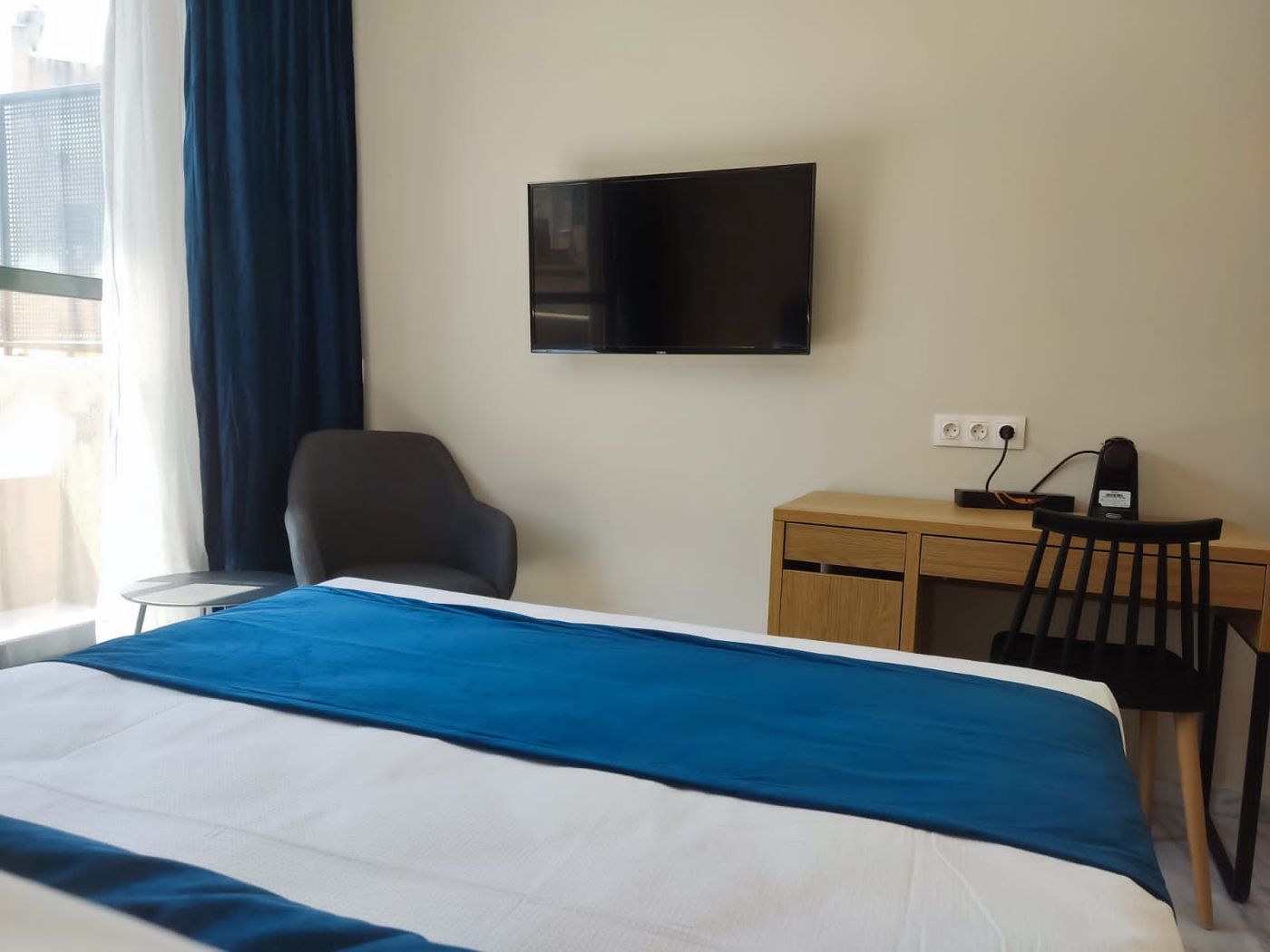 Trendy-By-Athens-Prime-Hotels-Room-35