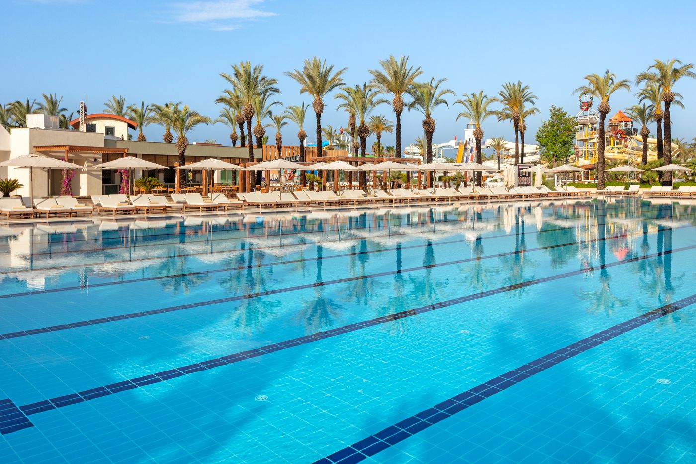 Titanic-Deluxe-Lara-Pool-6