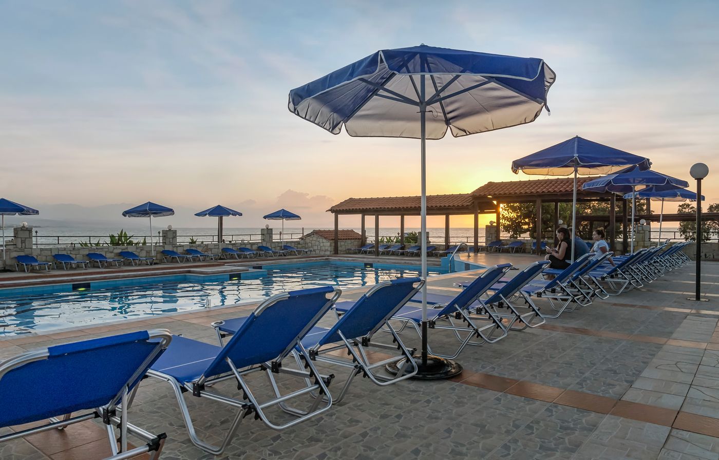 Begeti-Bay-Hotel-Pool-6