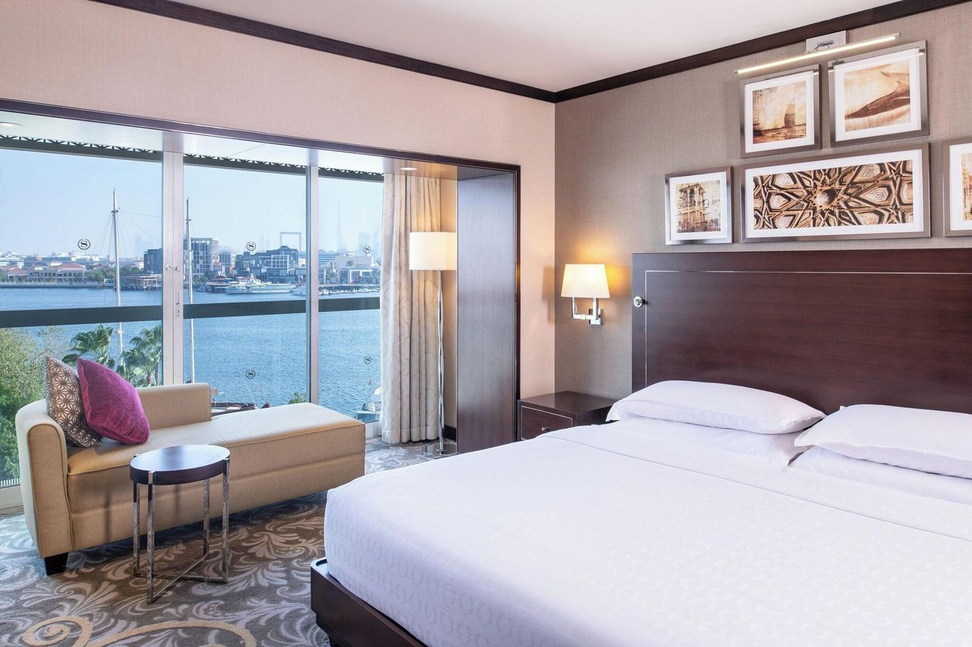 Sheraton-Dubai-Creek-Hotel-and-Towers-Room-31