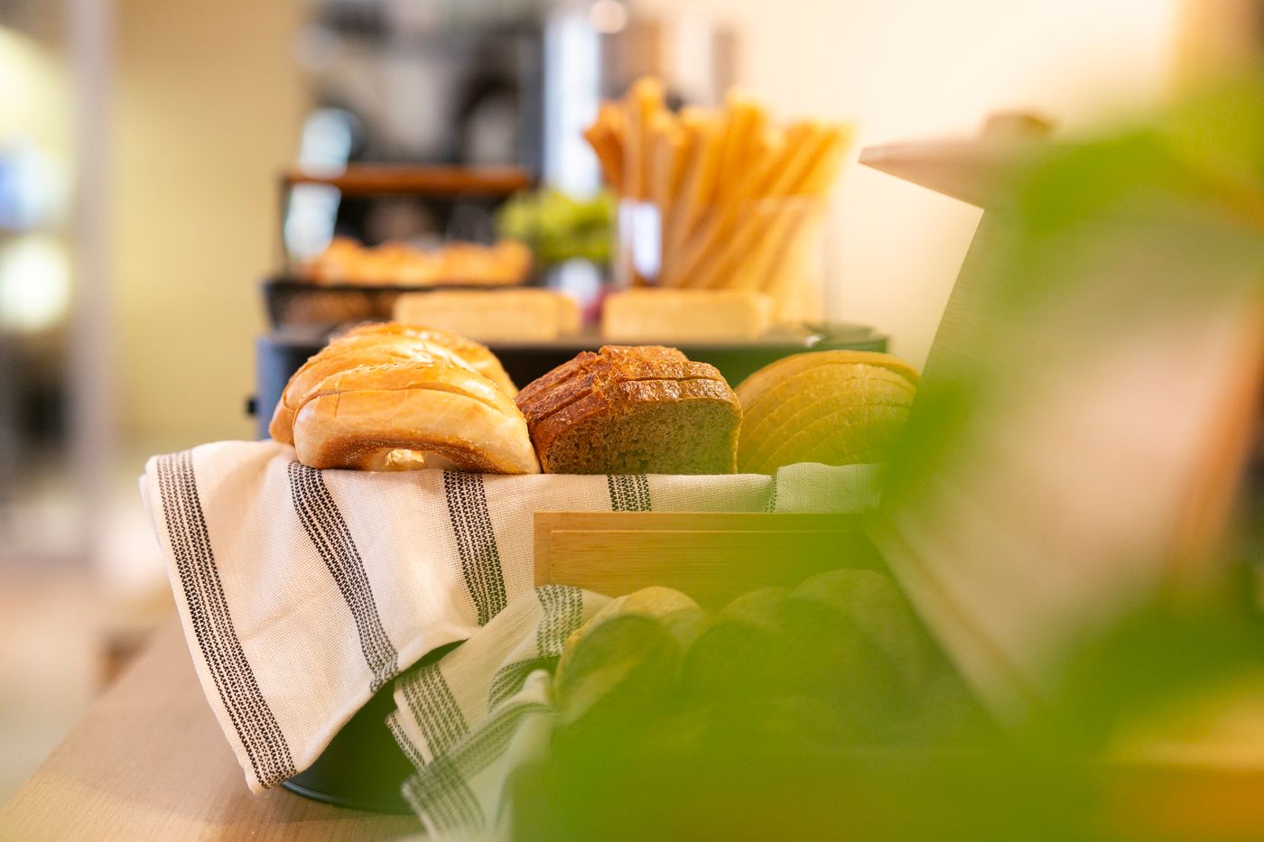 Liv-Inn-Aparthotel-Restaurant-56