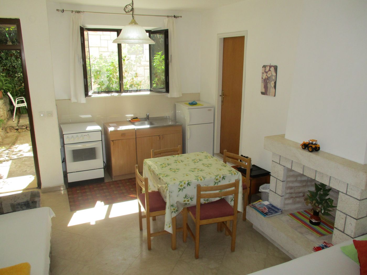 Afrodita-Apartments-Room-19