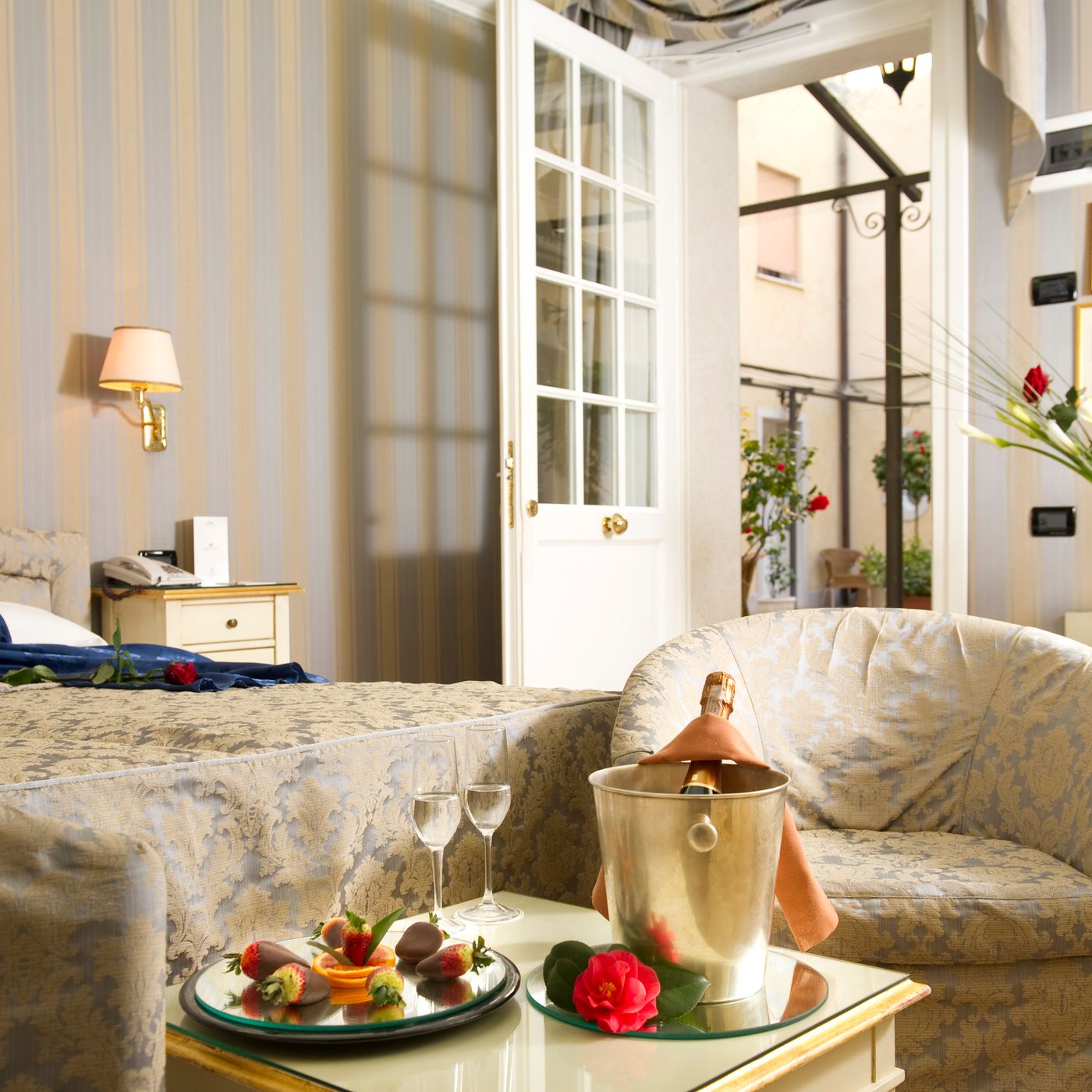 Carlton-on-the-Grand-Canal-Room-26