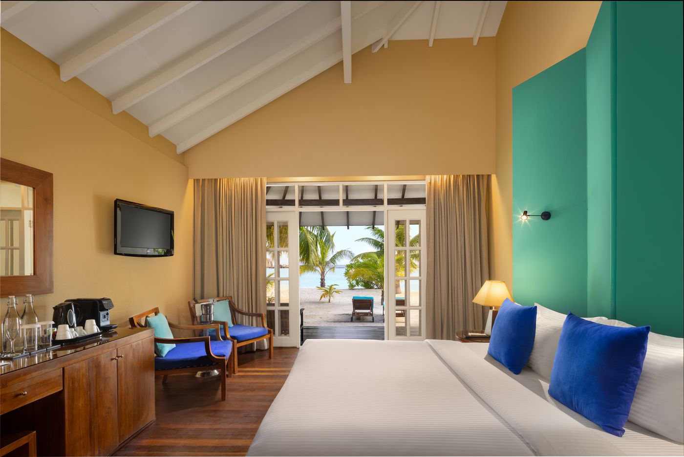 Adaaran Select Meedhupparu & Prestige Water Villas Maldives