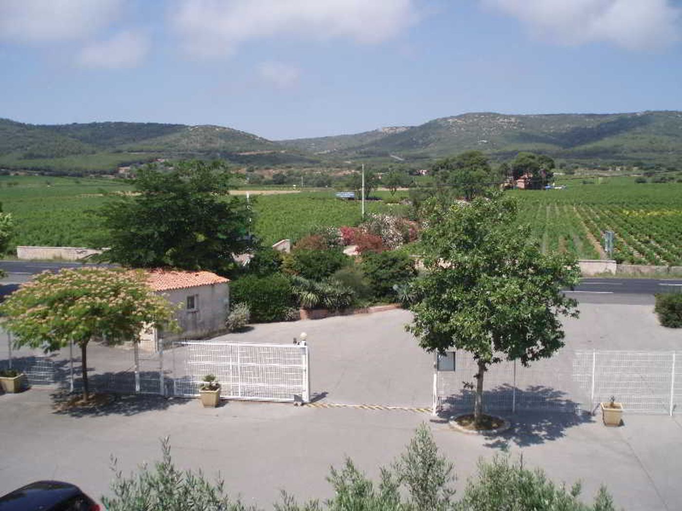 INTER-HOTEL MPL Ouest Hôtellerie de Balajan - France - VIC LA GARDIOLE - General view - 3