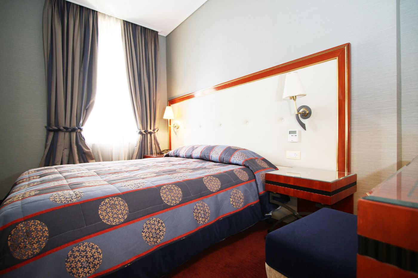 Piraeus-Theoxenia-Room-19