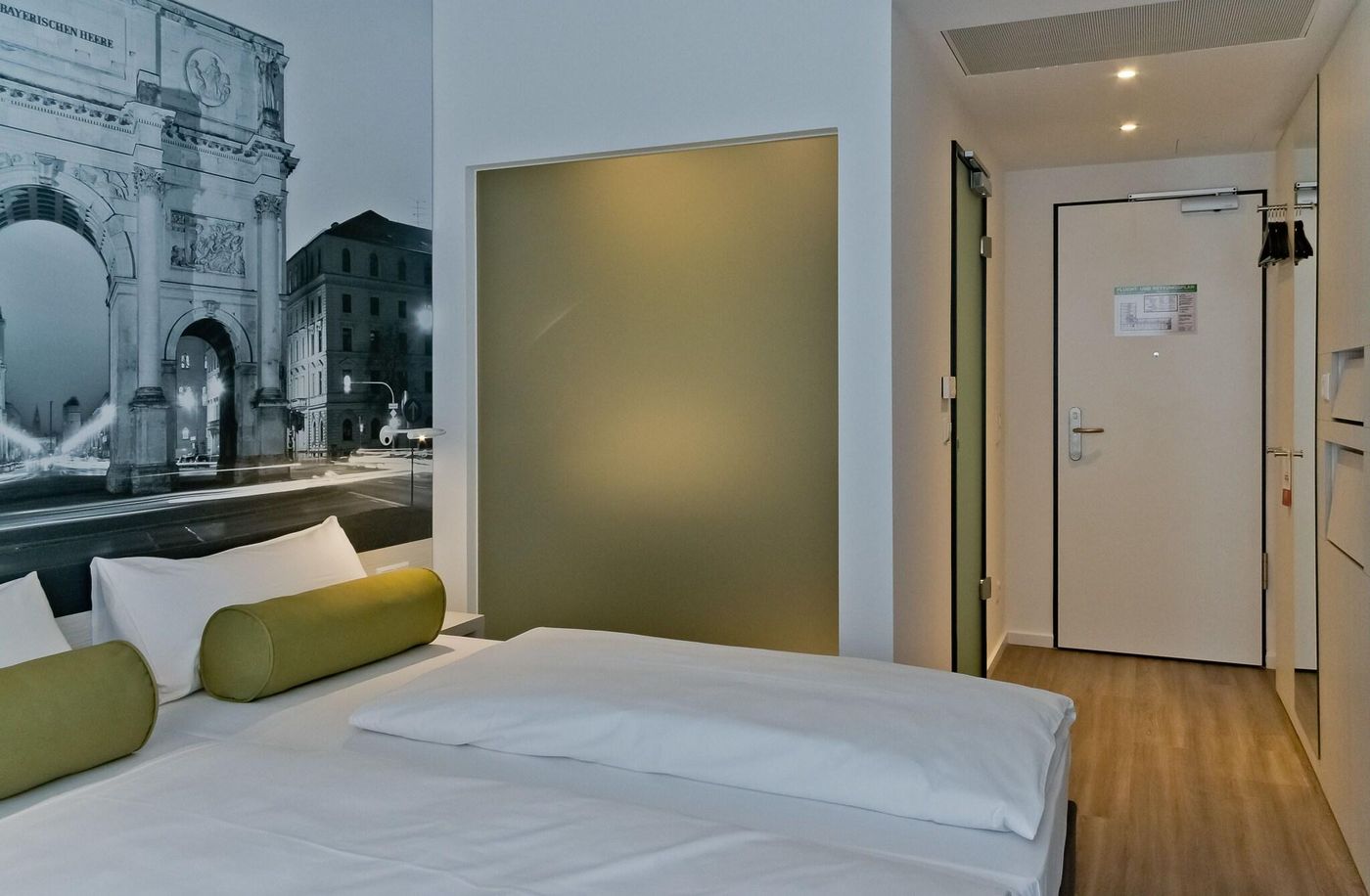 Super-8-Munich-City-West-Room-33