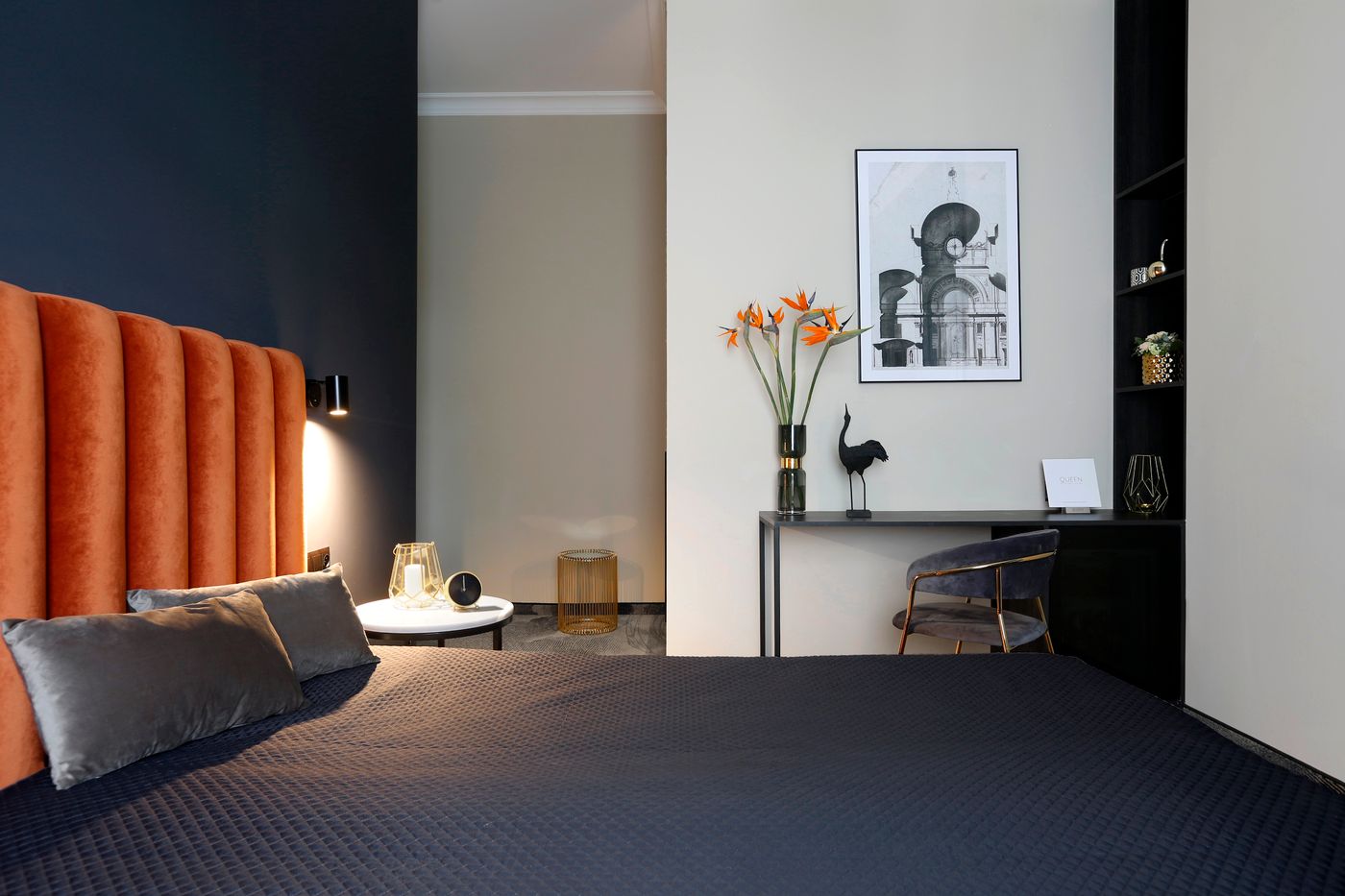 Queen-Boutique-Hotel-Room-9