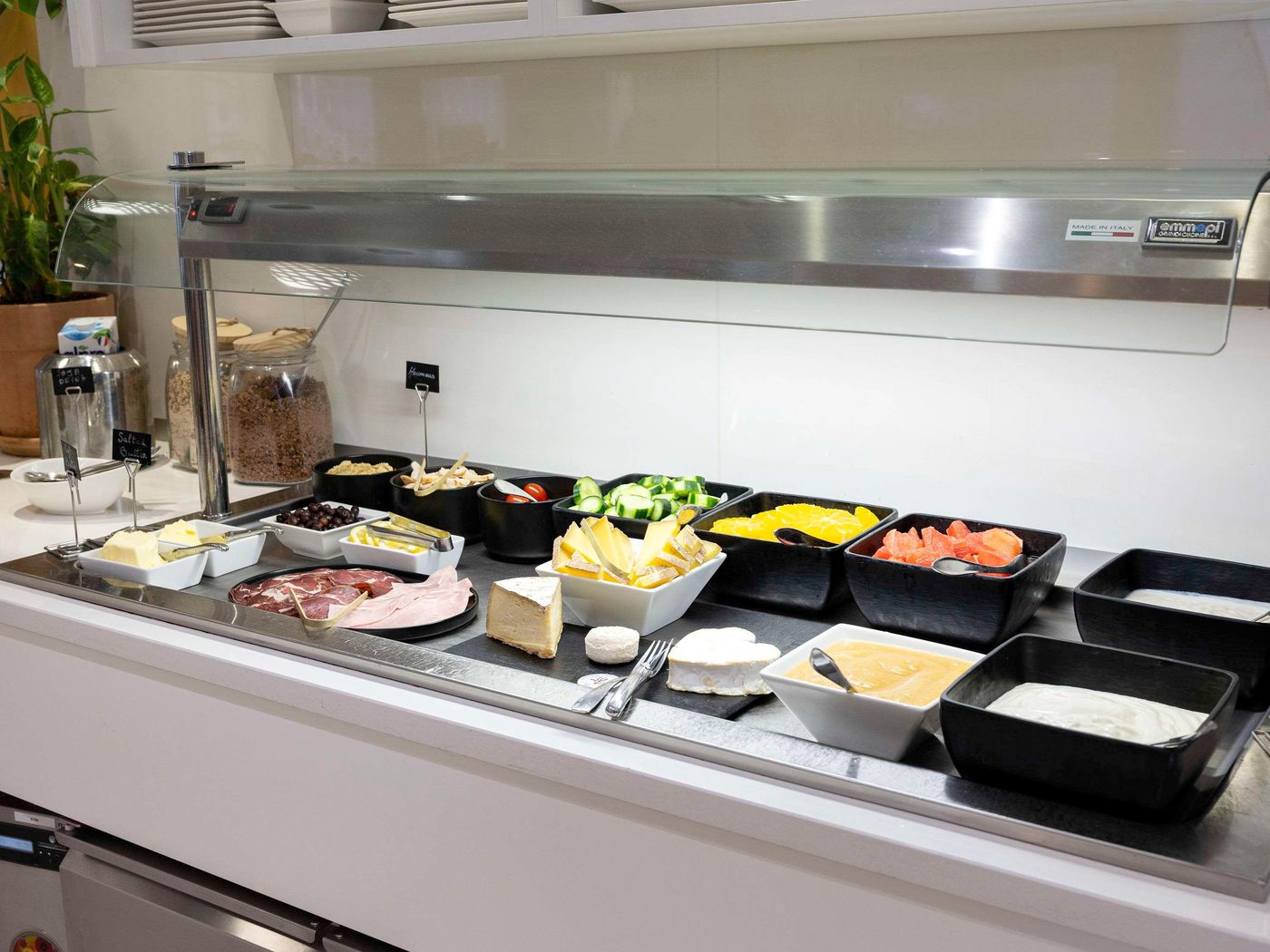 Mercure-Nice-Centre-Grimaldi-Restaurant-48