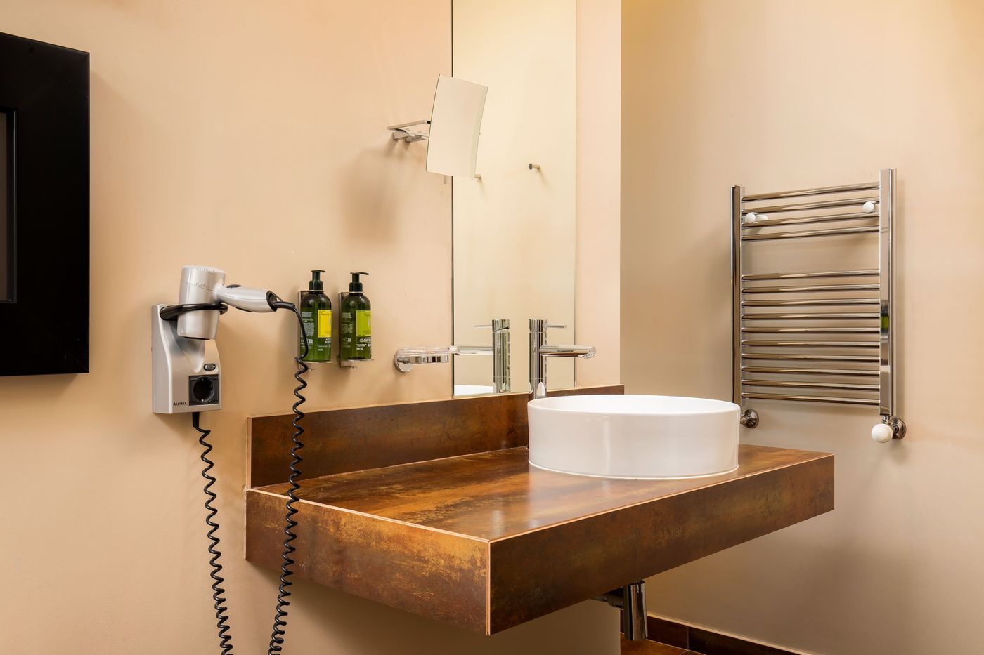 Morgado-Golf---Country-Club-Room-24