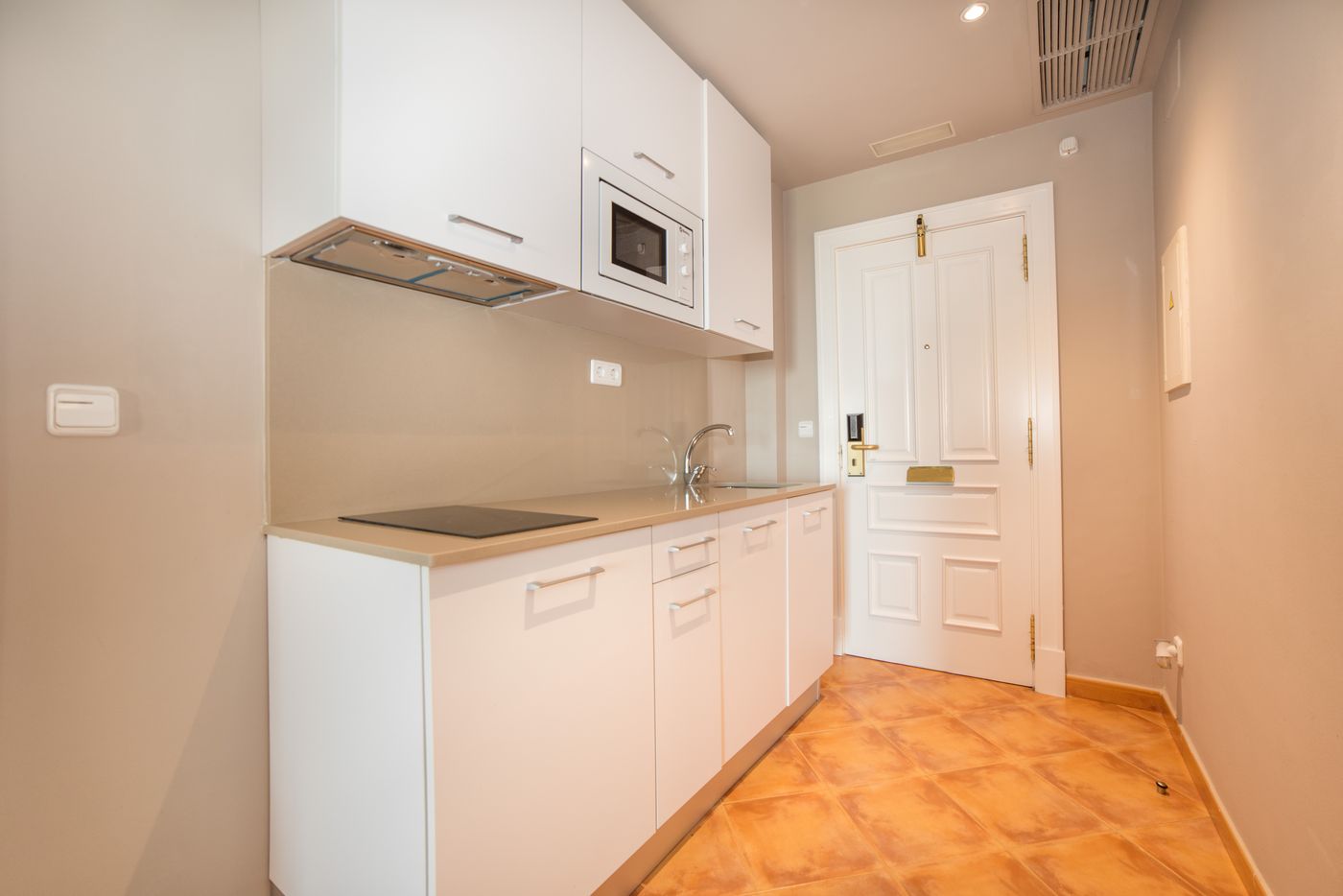 Ona Lomas Village Manga Club