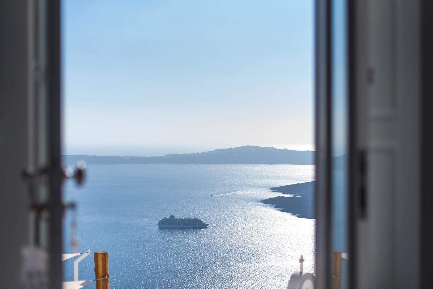 Aqua-Luxury-Suites-Room-50