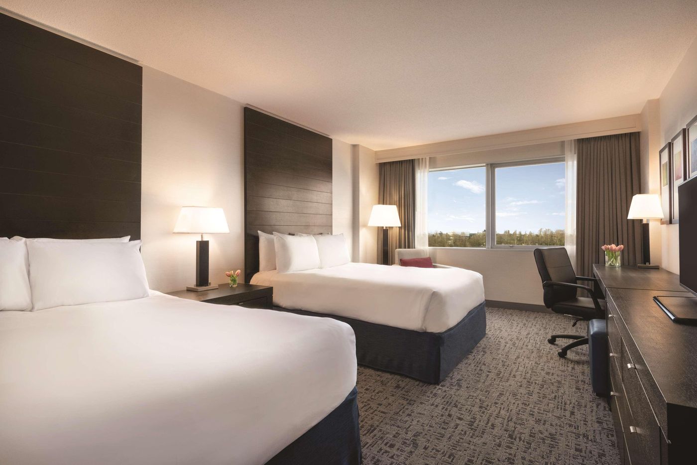 Radisson-Hotel-Vancouver-Airport-Room-28