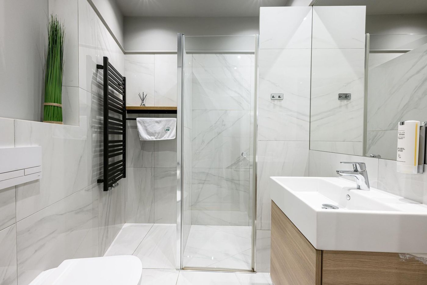 Arts-Apartments-Room-60