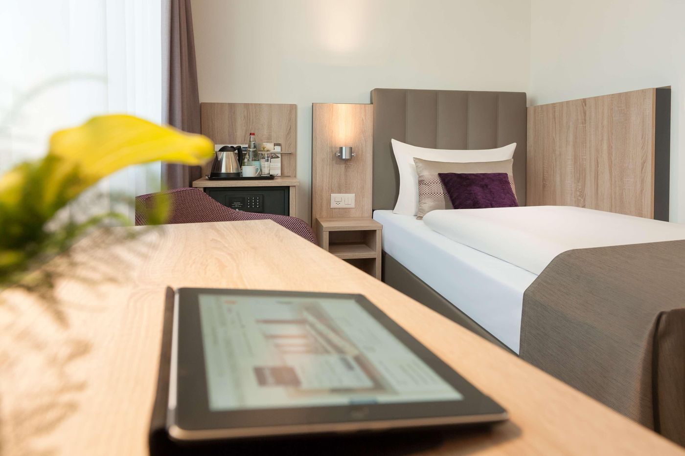 Essential by Dorint Basel City-Switzerland-BASEL-Room-10