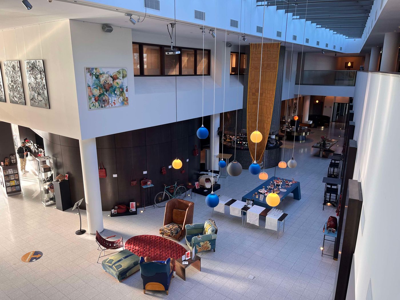 Dutch-Design-Hotel-Artemis-Lobby-15