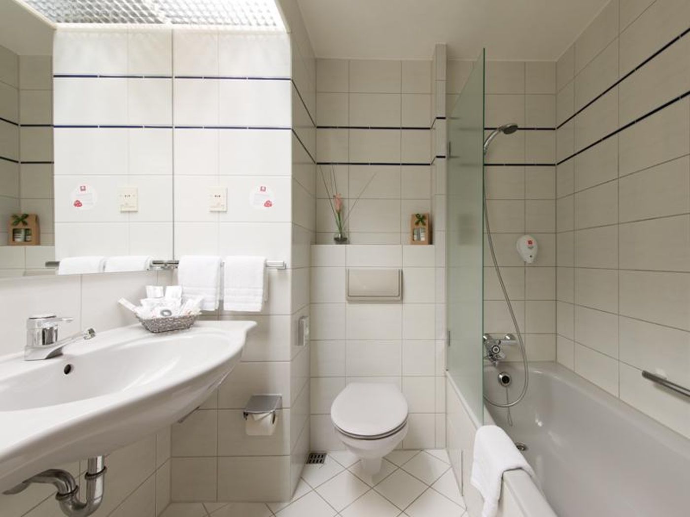 Leonardo-Hotel-Koln-Room-32