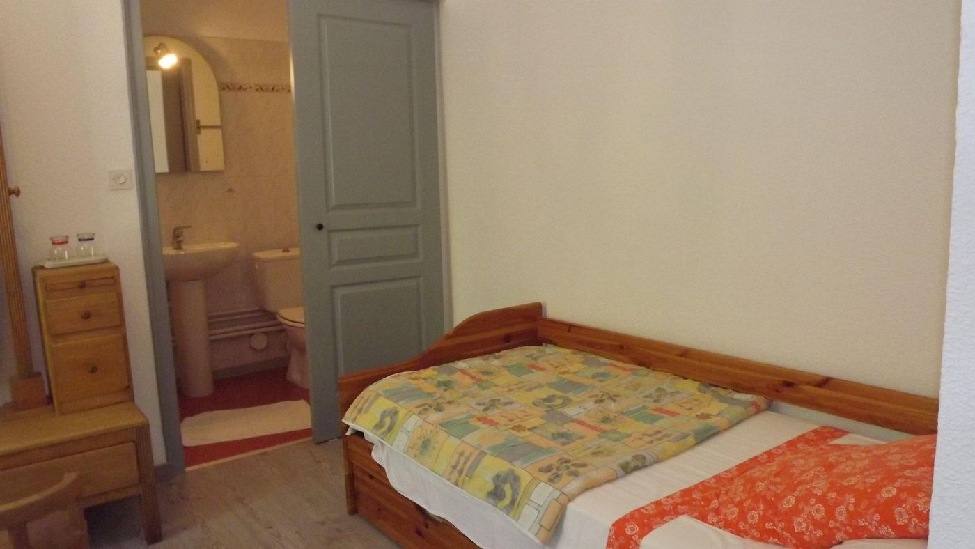 La Bastide B&B-France-CAVAILLON-Room-9