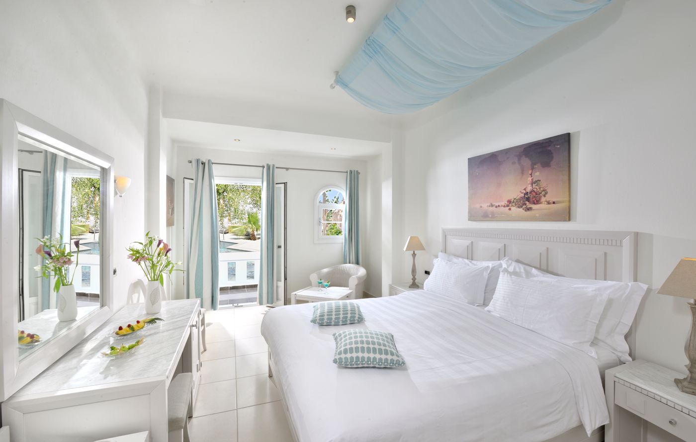 Petinos-Hotel-Room-37