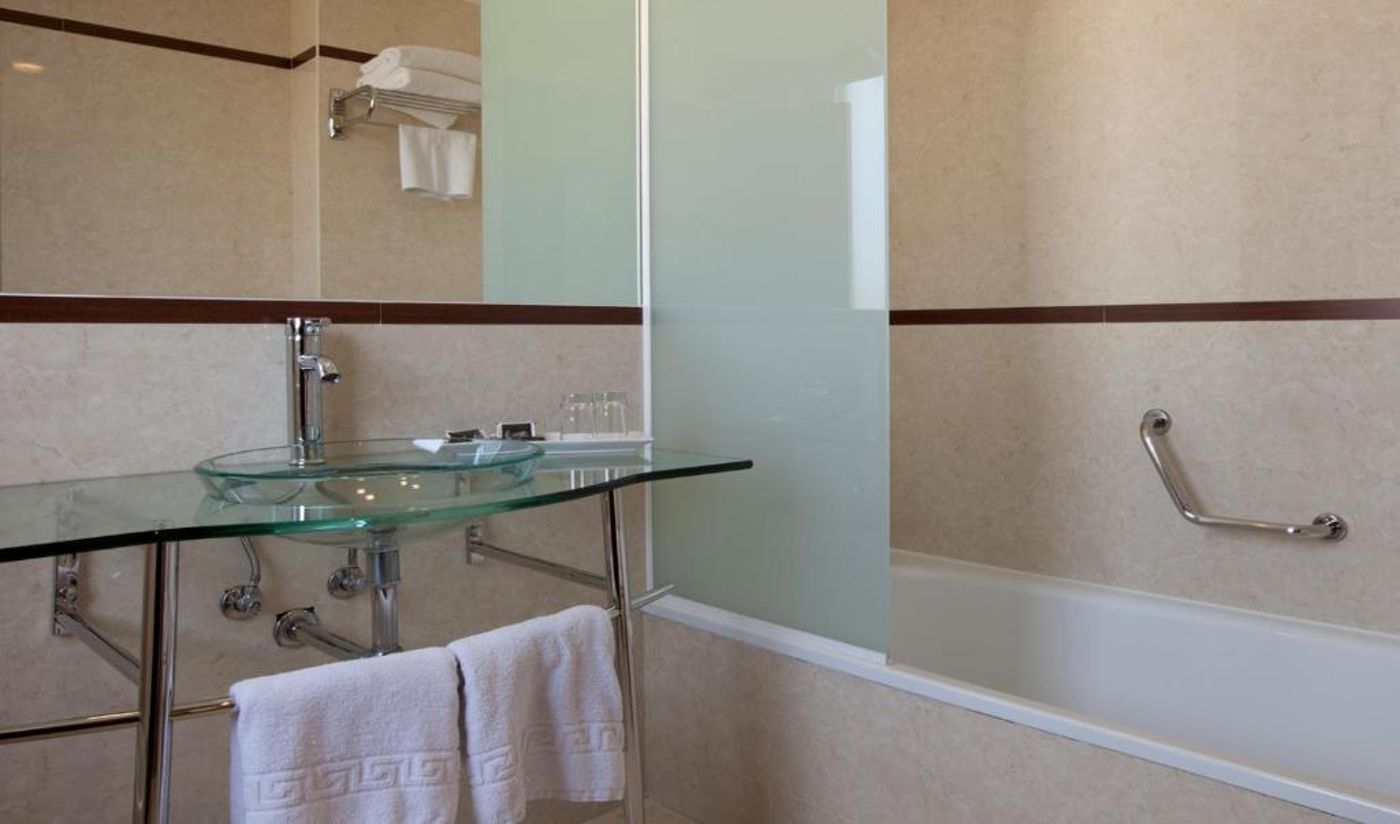 Centro Los Braseros-Spain-BURGOS-Room-9