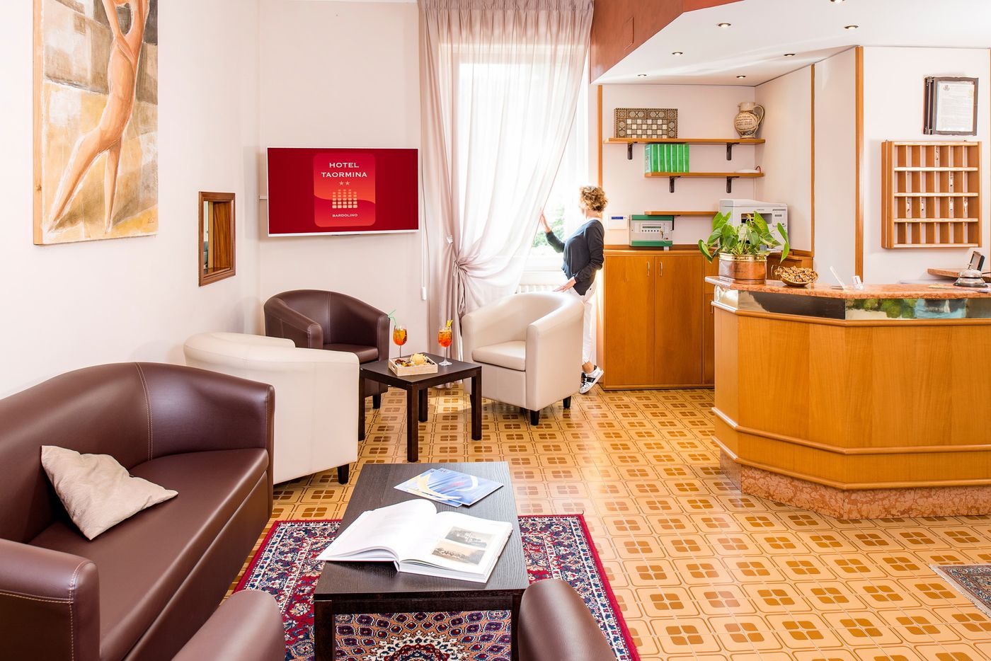 Taormina Hotel-Italy-BARDOLINO-Lobby-10