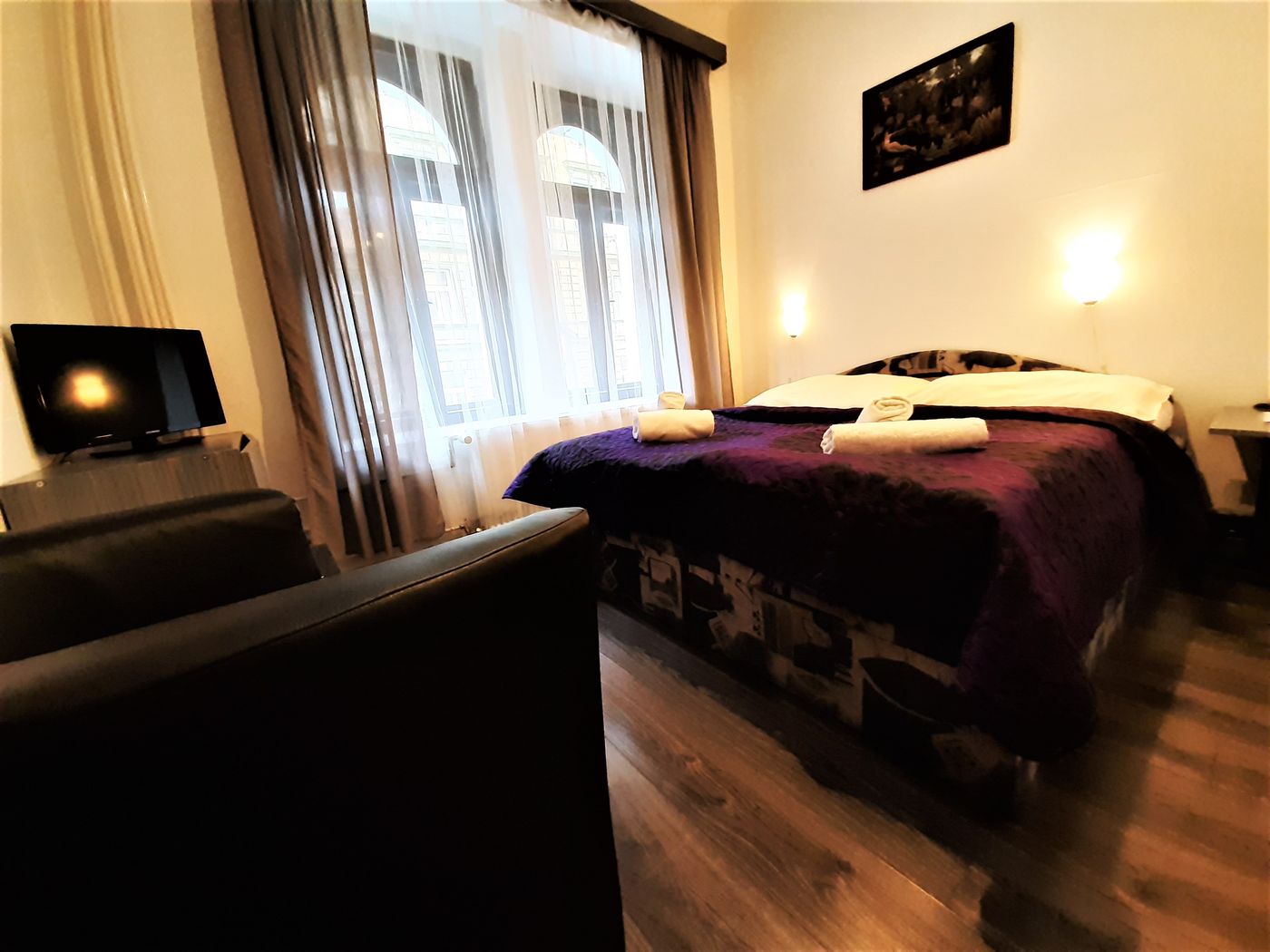 Olga-Czech Republic-PRAGUE -Room-7