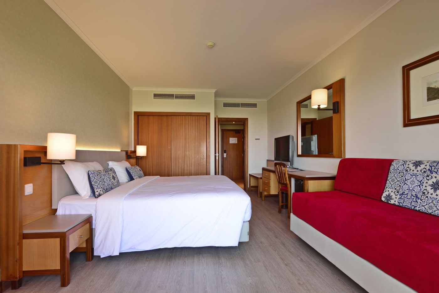 Holiday-Inn-Algarve--ex-Real-Bellavista--Room-24