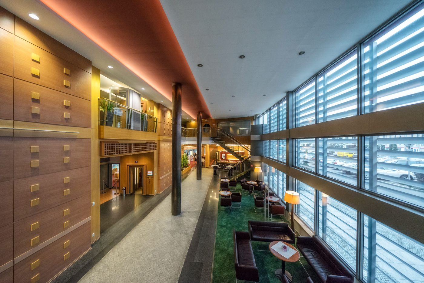 HP Park Plaza Wroclaw-Poland-WROCLAW-Lobby-10