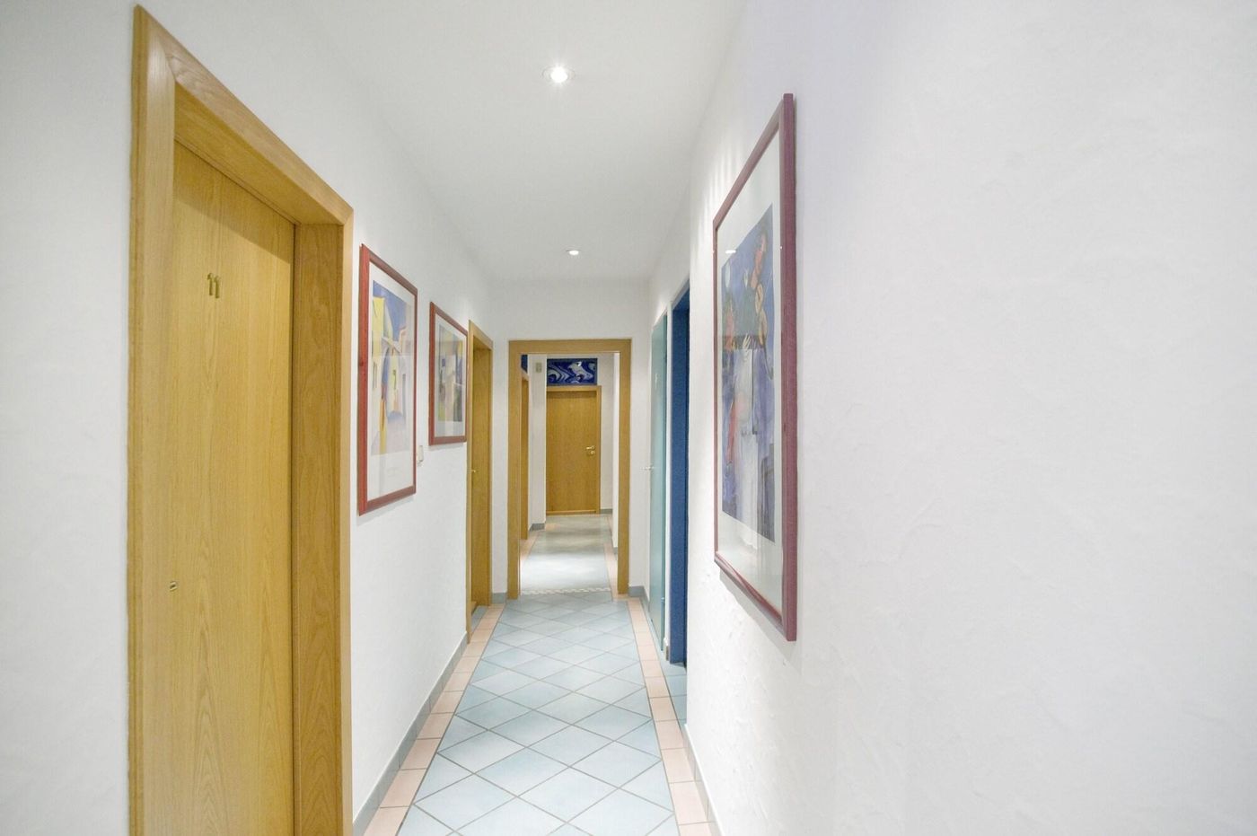 St Peter-Germany-NUREMBERG-Lobby-2