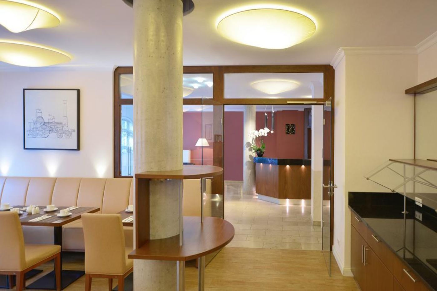 Adelante-Germany-BERLIN-General view-1