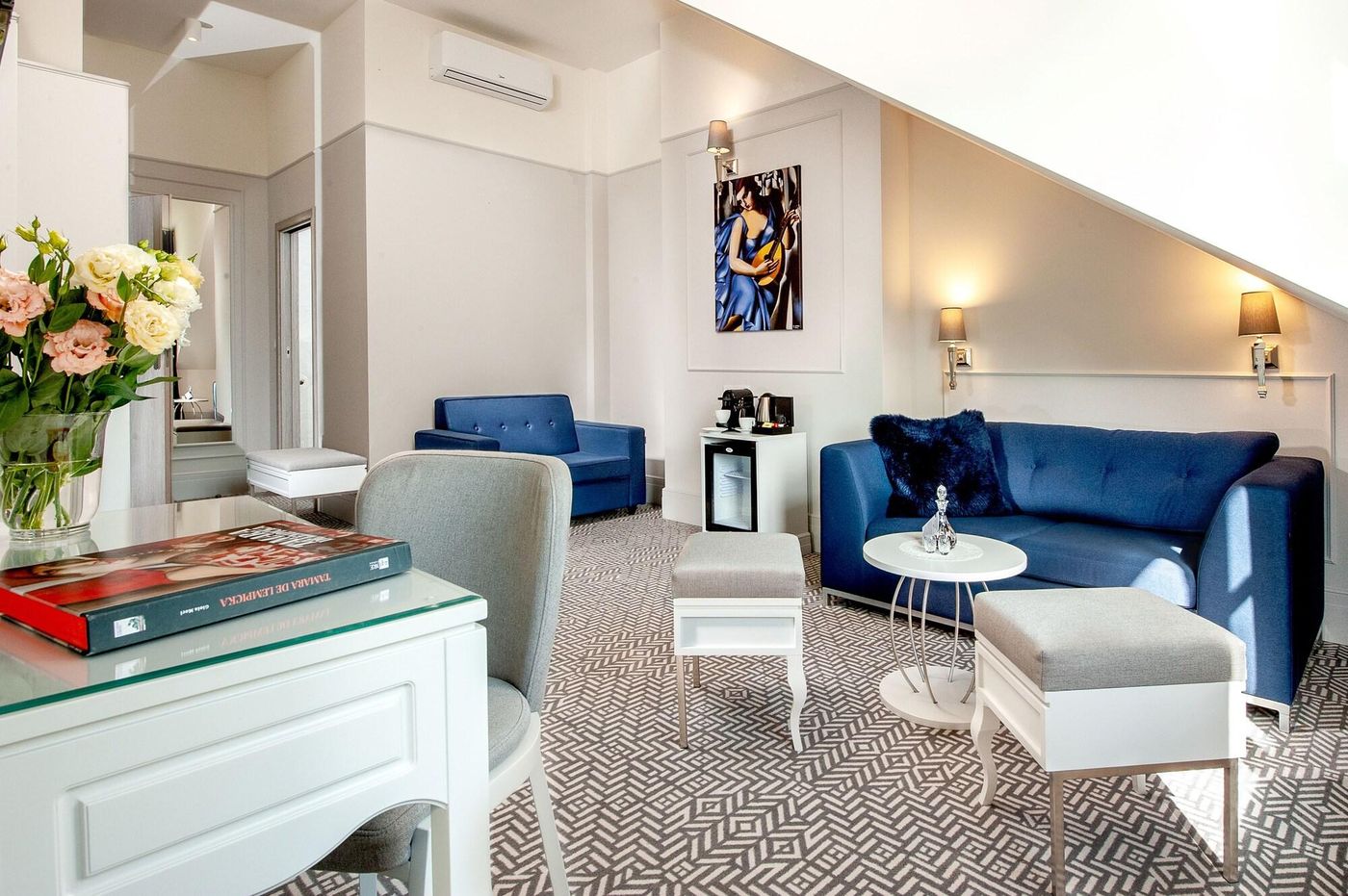 Amber-Design-Residence-Room-29