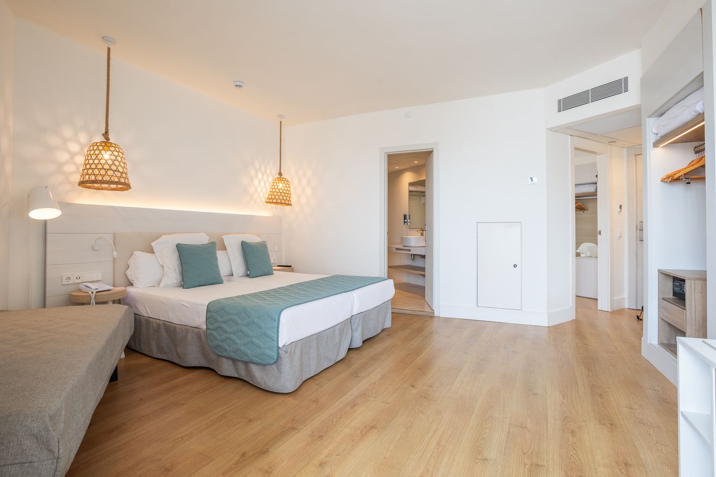 Leonardo-Royal-Hotel-Ibiza-Santa-Eulalia-Room-22