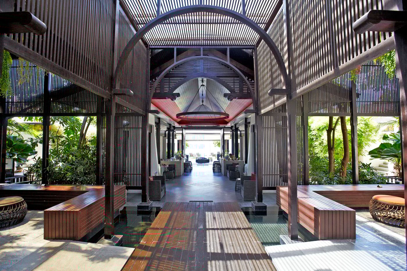 Sareeraya-Villas---Suites-Lobby-29