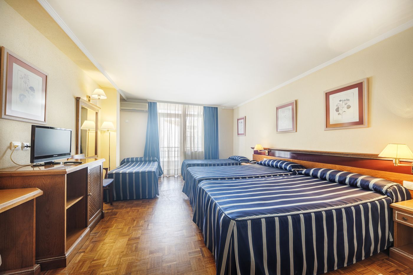 Obal-Urban-Hotel-Marbella-Room-24