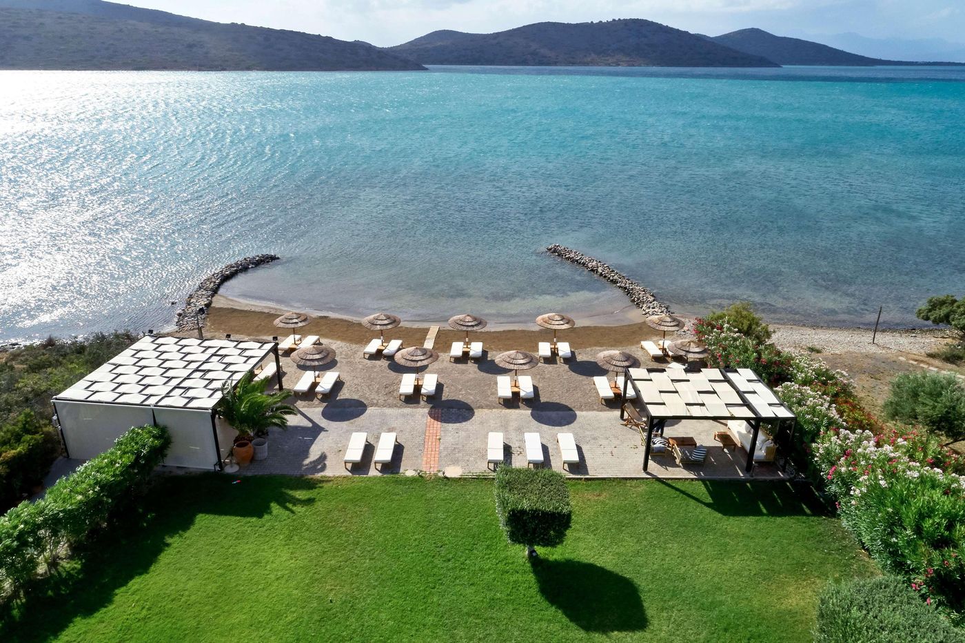 Elounda-Gulf-Villas---Suites-Beach-20